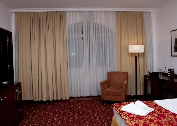 维斯康蒂军事酒店 布加勒斯特