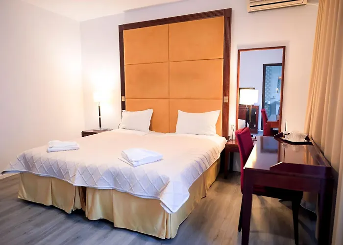 维斯康蒂军事酒店