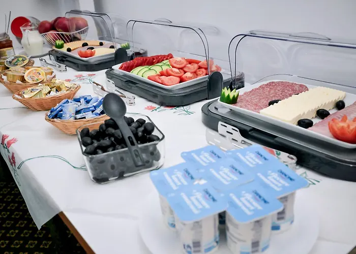 维斯康蒂军事酒店