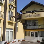 Visconti Militari Szálloda