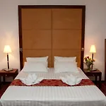 Visconti Militari Szálloda Bukarest