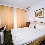 Szálloda Visconti Militari Bukarest