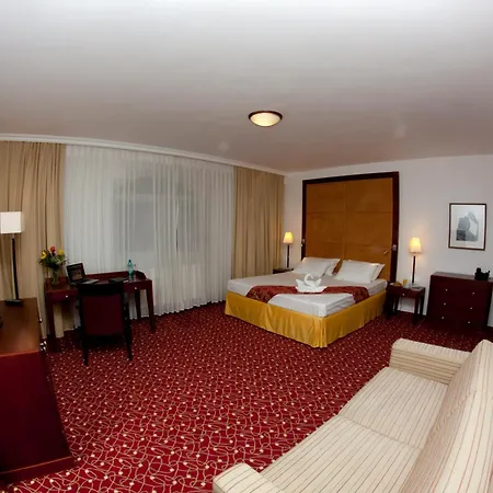 Hotel Visconti Militari 3*