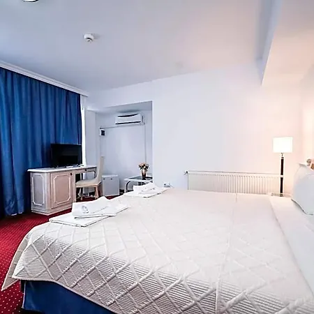 Hotel Visconti Militari 3*