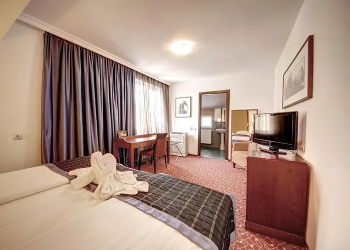 Hotel Visconti Militari 3*