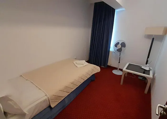 Szálloda Visconti Militari Bukarest