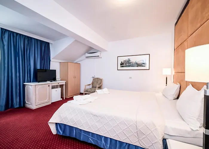 Hotell Visconti Militari 3*