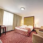 酒店 维斯康蒂军事酒店 3*