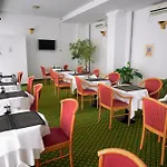 维斯康蒂军事酒店 酒店